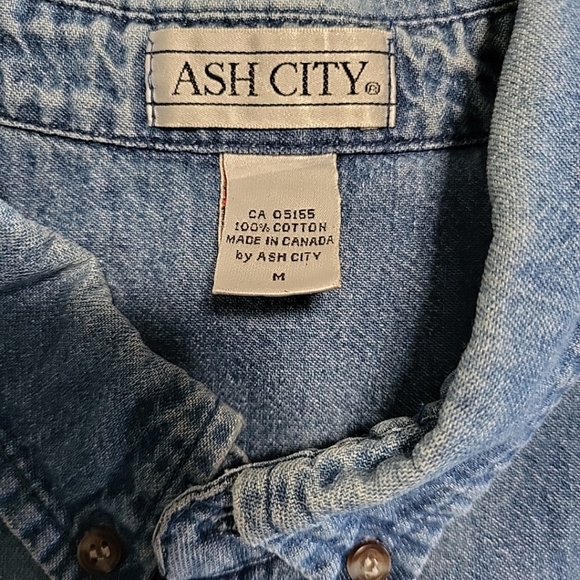Vintage Ash City Women's Shirt Size M Blue Denim Button Down - Picture 5 of 10